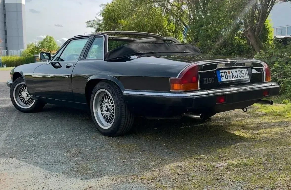 Käytetty Jaguar XJS 220 HP (161 kW) 1987 Musta Avoauto