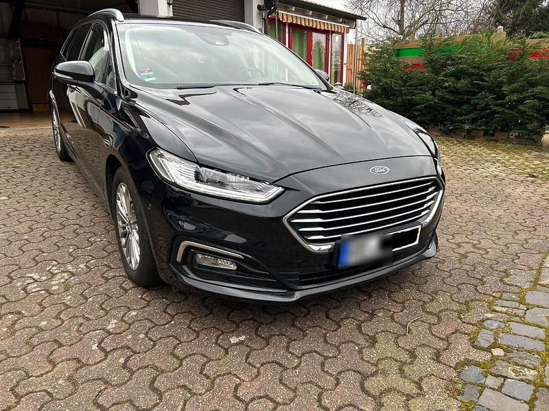 Gebraucht Ford Mondeo Titanium 190 PS (139 kW) 2021 Schwarz Kombi