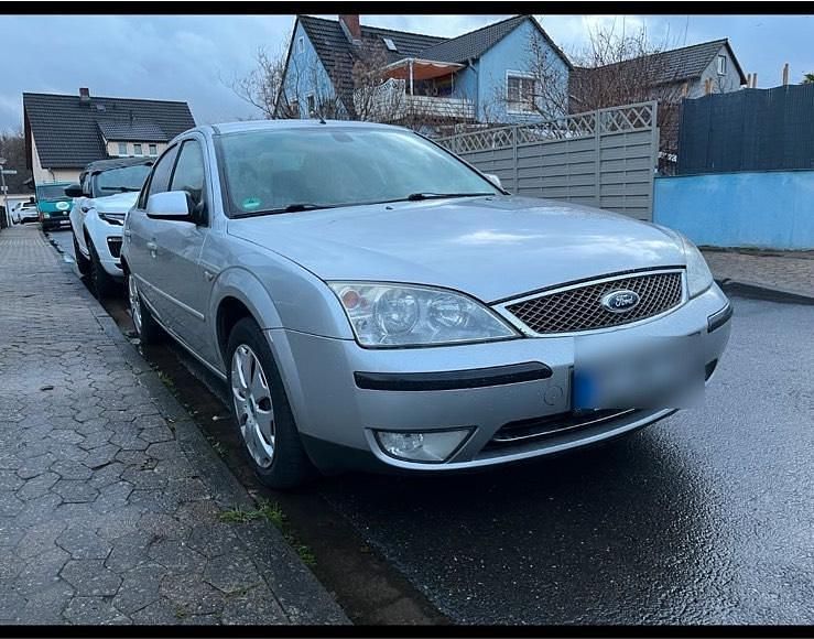 Silber Gebraucht 2003 Ford Mondeo Limousine | 699 € (Superpreis) - Bild 1/3