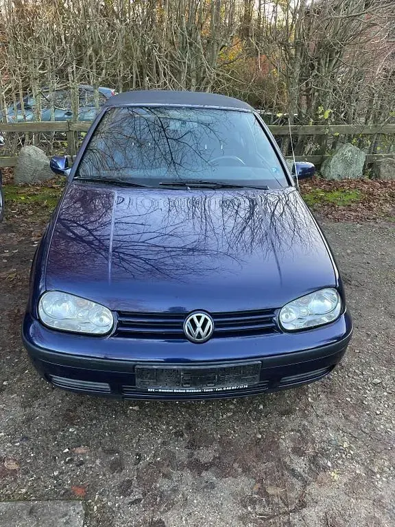 Occasion VW Golf Classicline 90 ch (66 kW) 2001 Bleue Cabriolet