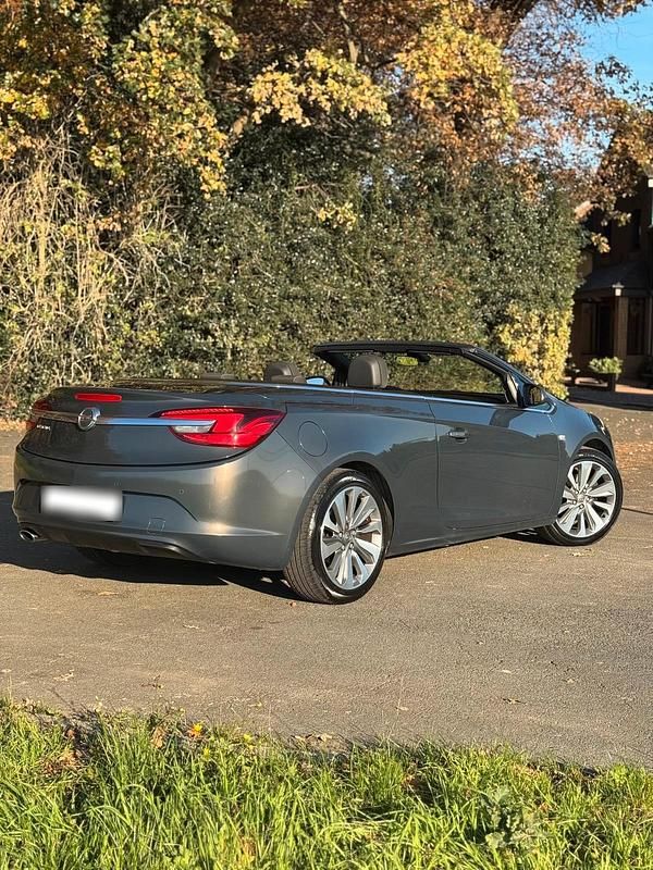 Usata Opel Cascada 120 CV (88 kW) 2013 Grigio Cabrio