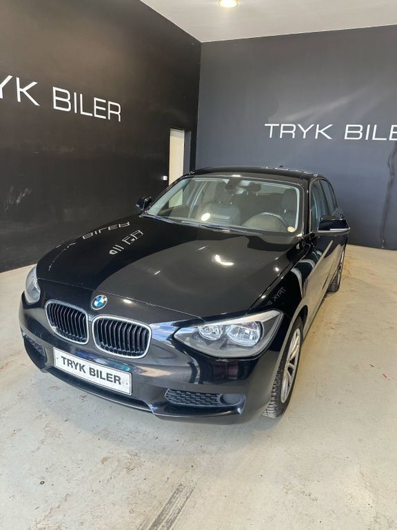 Schwarz Gebraucht 2015 BMW 116 Kleinwagen | 6.200 € (Superpreis) - Bild 1/4