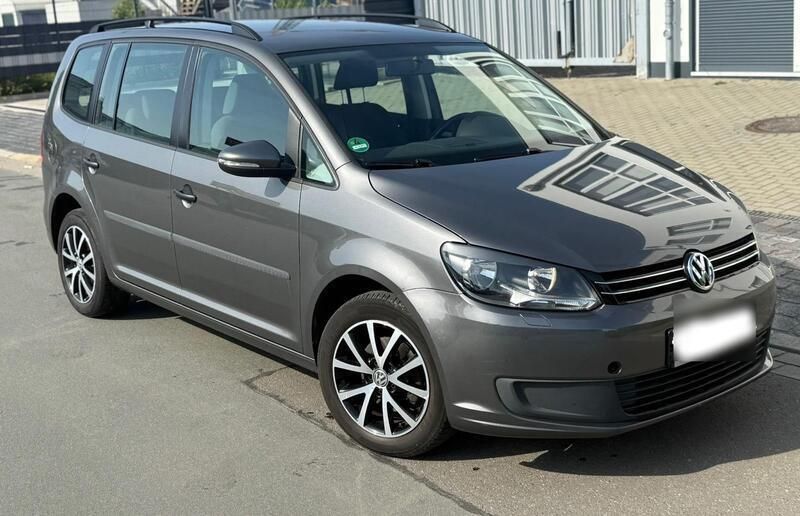 Grau Gebraucht 2013 VW Touran Van / Kleinbus | 4.200 € (Superpreis) - Bild 1/4