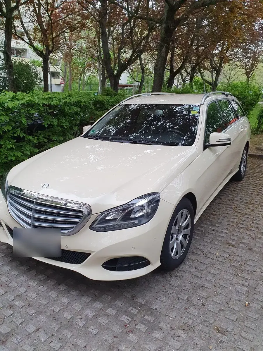 Gebraucht Mercedes E200 136 PS (100 kW) 2014 Gelb Kombi