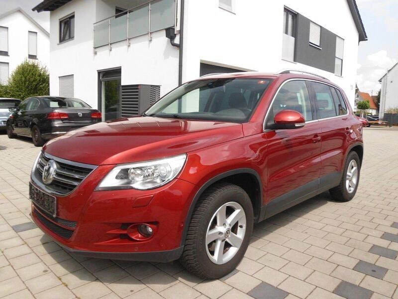 Rot Gebraucht 2009 VW Tiguan Sportline SUV | 5.490 € (Guter Preis) - Bild 1/4
