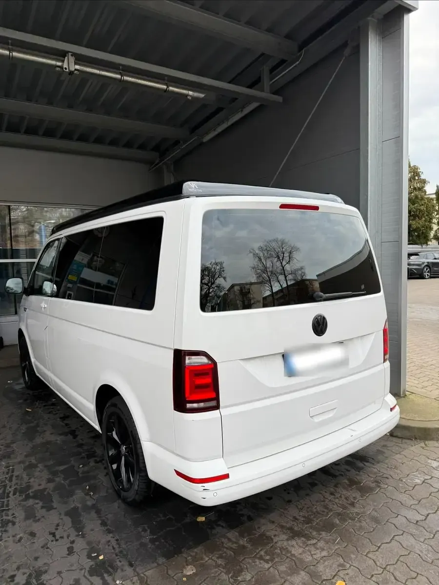 Gebraucht VW Multivan 199 PS (146 kW) 2019 Weiß Van / Kleinbus