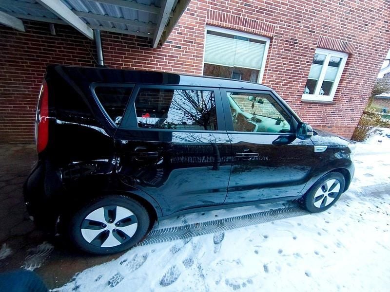 Schwarz Gebraucht 2019 Kia Soul Play SUV | 9.800 € (Superpreis) - Bild 1/4