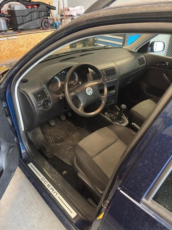 Gebraucht VW Golf IV 105 PS (77 kW) 2003 Blau Kombi