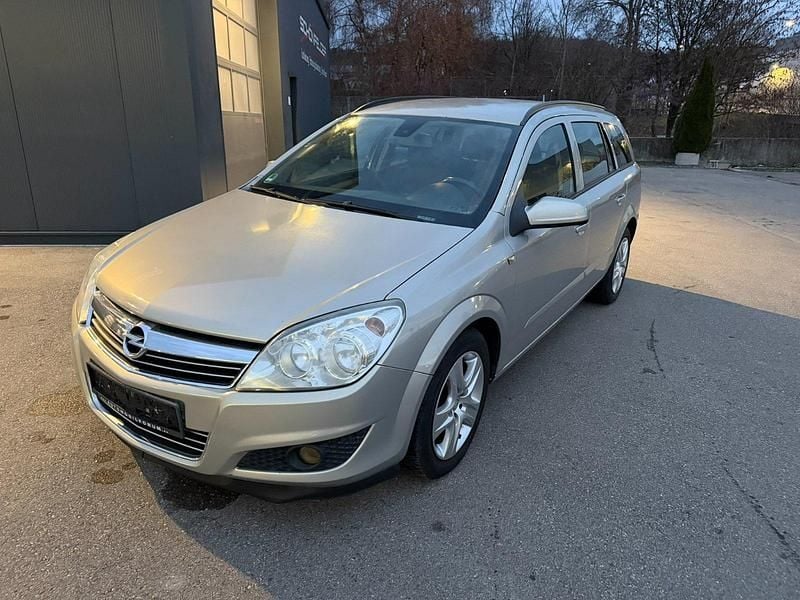 Silber Gebraucht 2008 Opel Astra Edition Kombi | 2.450 € (Fairer Preis) - Bild 1/4