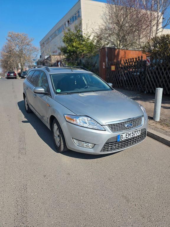 Gebraucht Ford Mondeo 140 PS (102 kW) 2008 Silber Limousine