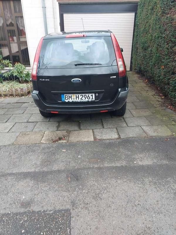 Gebraucht Ford Fusion 68 PS (50 kW) 2007 Schwarz Kleinwagen