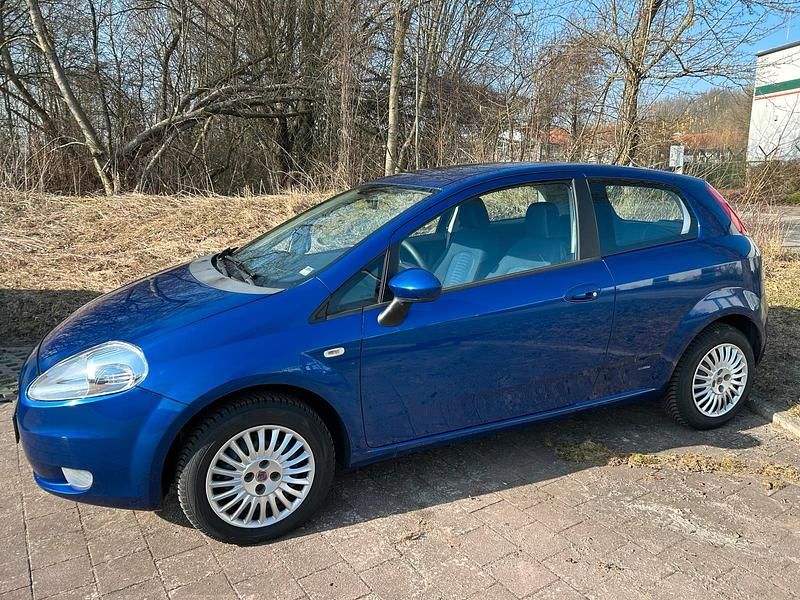 Gebraucht Fiat Punto 77 PS (56 kW) 2008 Blau Kleinwagen