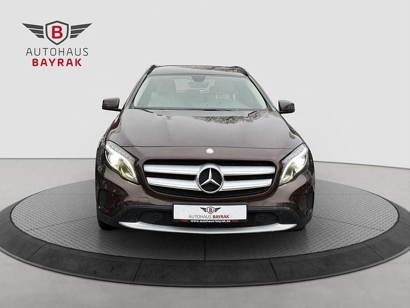 Gebraucht Mercedes GLA200 156 PS (114 kW) 2014 Braun SUV