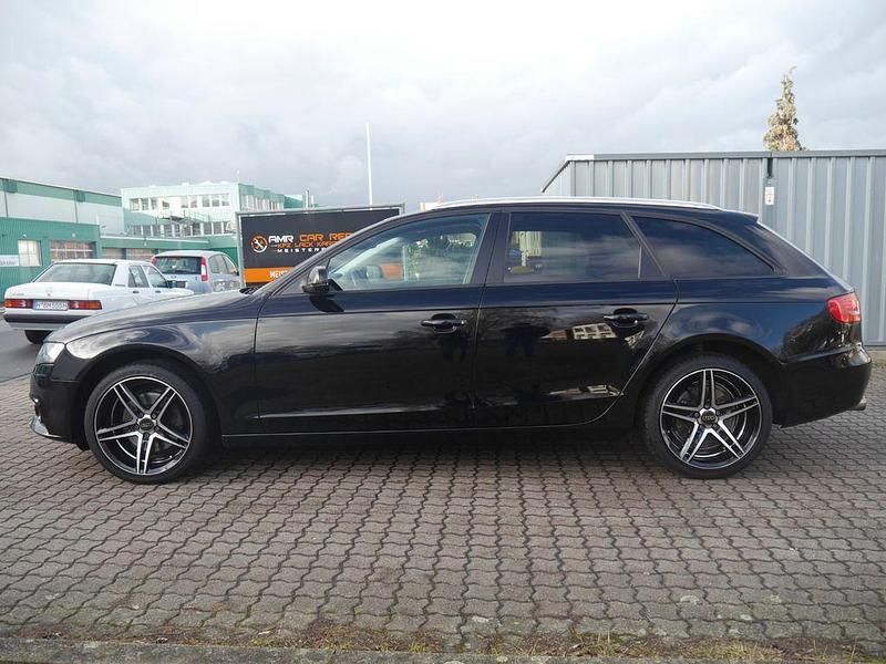 Gebraucht Audi A4 Attraction 120 PS (88 kW) 2010 Schwarz Kombi