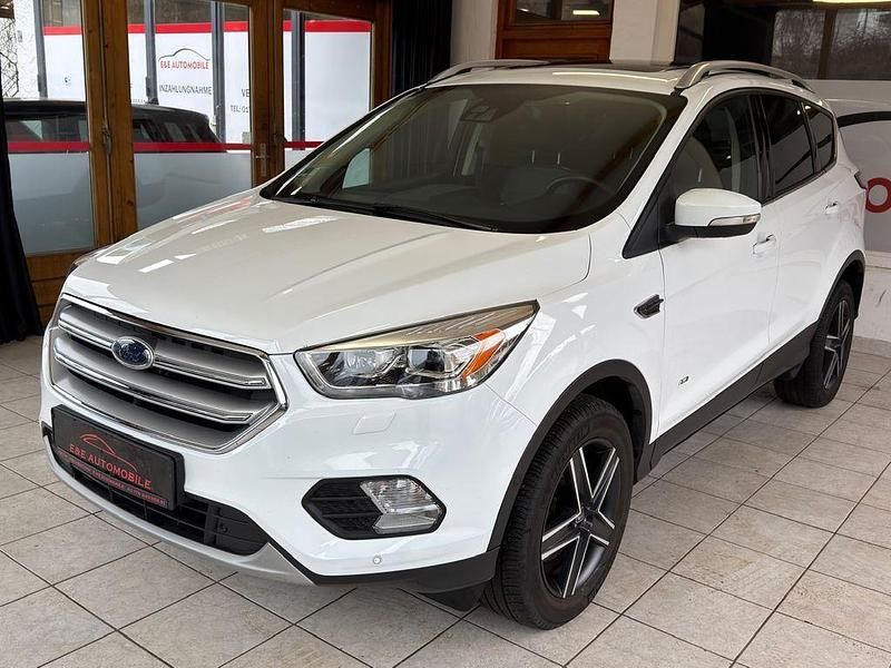 Gebraucht Ford Kuga Titanium 150 PS (110 kW) 2016 SUV