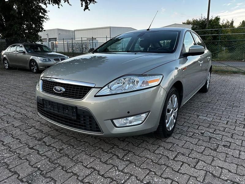 Gebraucht Ford Mondeo 110 PS (80 kW) 2009 Beige Limousine