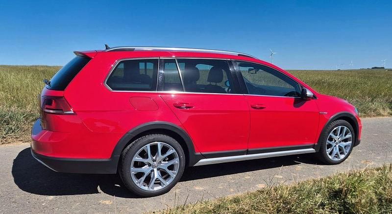 Gebraucht VW Golf Alltrack 184 PS (135 kW) 2015 Rot Kombi