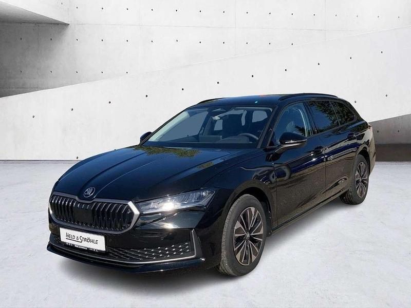 0e ebony schwarz metallic Neu 2025 Skoda Superb Selection Kombi | 49.590 € (Fairer Preis) - Bild 1/3