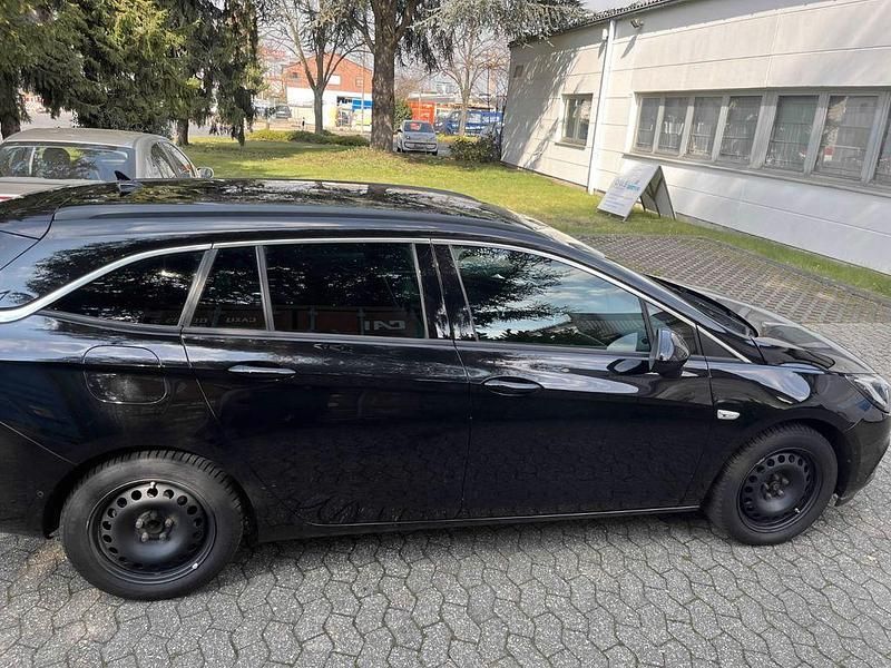 Gebraucht Opel Astra Innovation 136 PS (100 kW) 2019 Schwarz Kombi