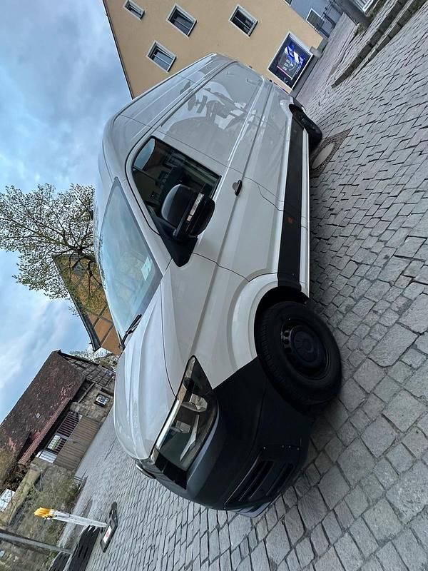 Second-hand VW Crafter 140 CP (102 kW) 2020 Alb Van