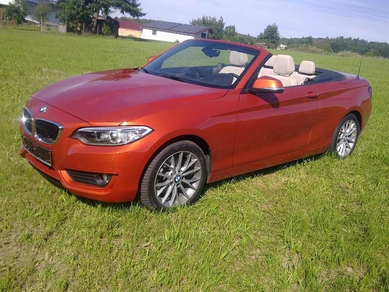 Orange Gebraucht 2017 BMW 220 Cabrio | 19.800 € (Fairer Preis) - Bild 1/4
