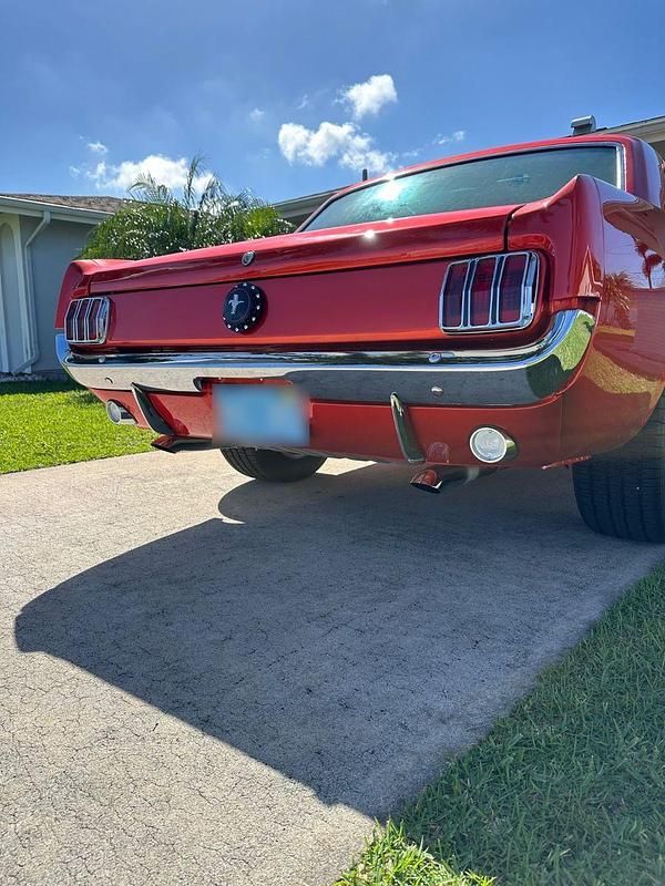 Gebraucht Ford Mustang 200 PS (147 kW) 1965 Orange Coupé