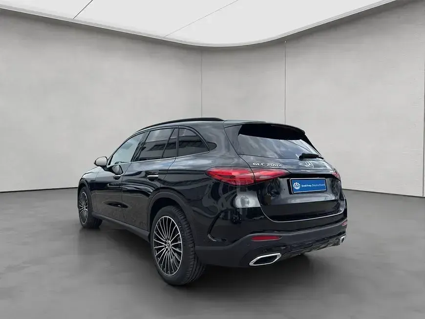 Gebraucht Mercedes GLC200 AMG 163 PS (119 kW) 2025 Schwarz SUV