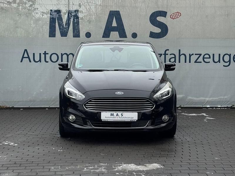 Gebraucht Ford S-MAX Titanium 209 PS (153 kW) 2016 Schwarz Van / Kleinbus