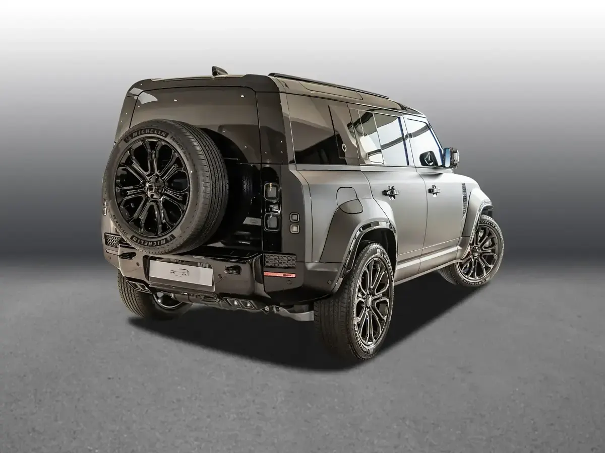 Gebraucht Land Rover Defender Black Edition 635 PS (467 kW) 2025 Schwarz SUV