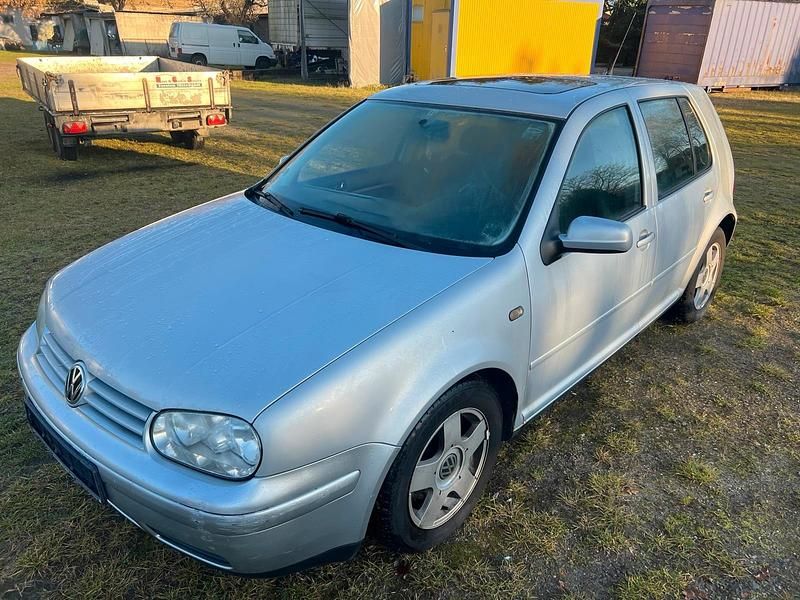 Gebraucht VW Golf IV 125 PS (91 kW) 1998 Silber Kleinwagen