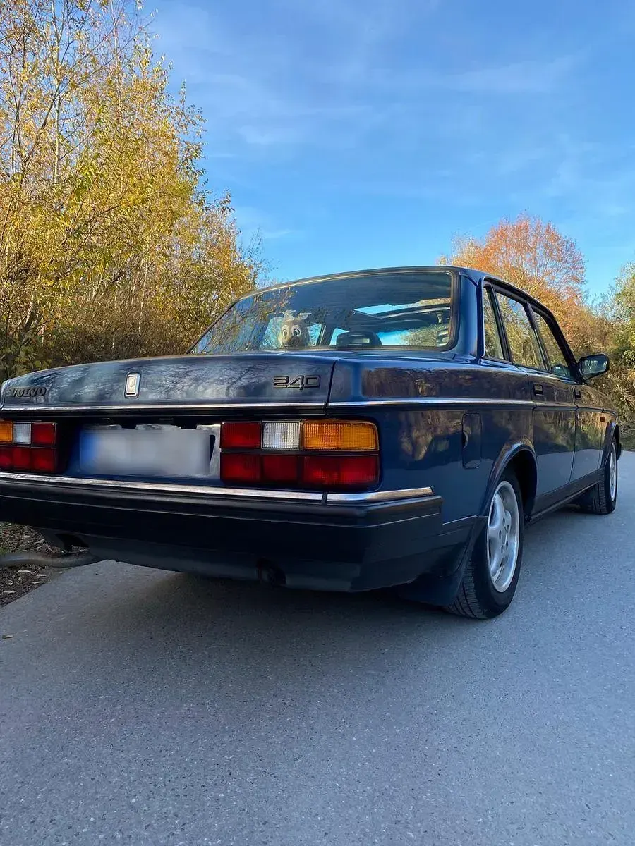 Gebraucht Volvo 240 116 PS (85 kW) 1991 Blau Limousine