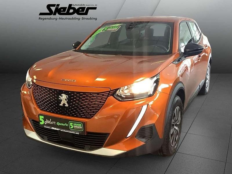 Gebraucht Peugeot e-2008 Active 100 kW (136 PS) 2022 Orange fusion SUV