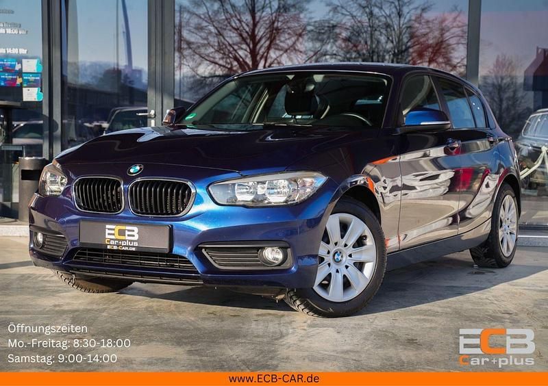 Blau Gebraucht 2018 BMW 118 Advantage Kleinwagen | 7.890 € (Teuer) - Bild 1/4