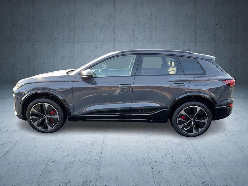 Gebraucht Audi SQ6 e-tron Ambiente 359 kW (489 PS) 2024 Magnetgrau SUV