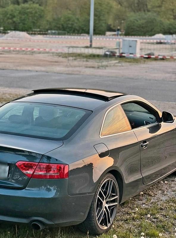 Second-hand Audi A5 190 CP (139 kW) 2008 Albastru Coupe