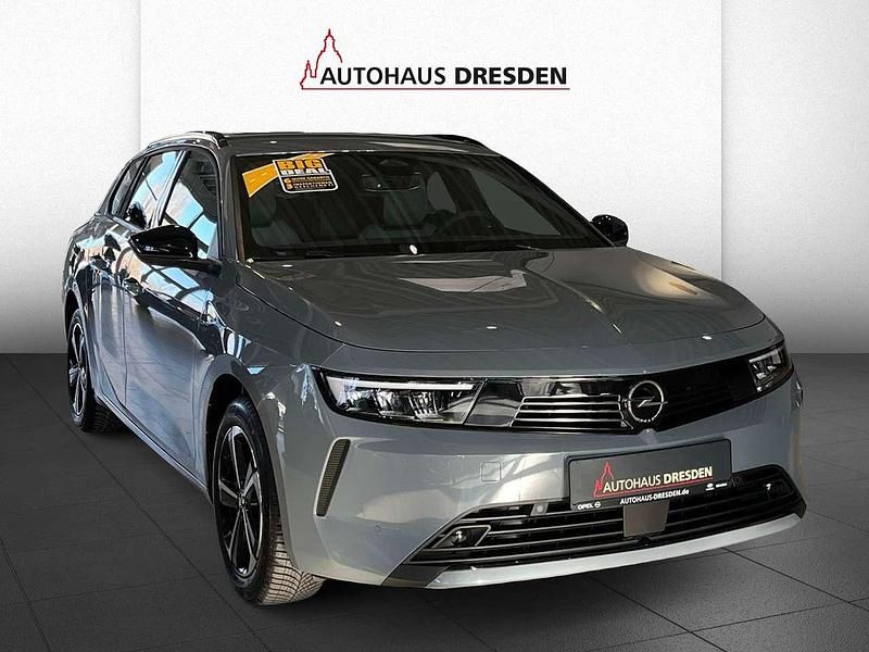 Neu Opel Astra Edition 131 PS (96 kW) 2025 Grau Kombi