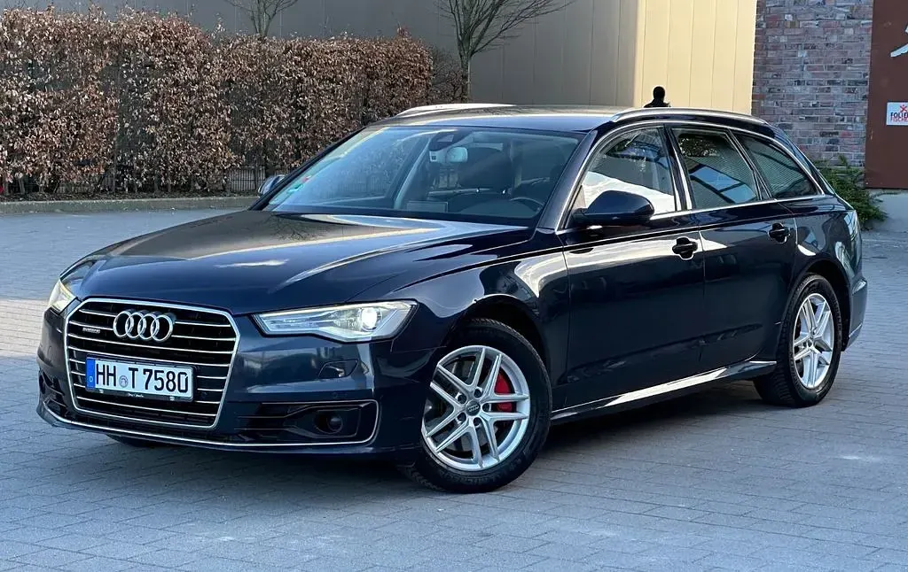 Gebraucht Audi A6 218 PS (160 kW) 2015 Blau Kombi