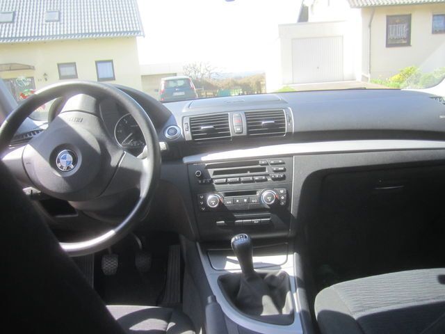 Gebraucht BMW 118 185 PS (136 kW) 2007 Braun metallic Kleinwagen