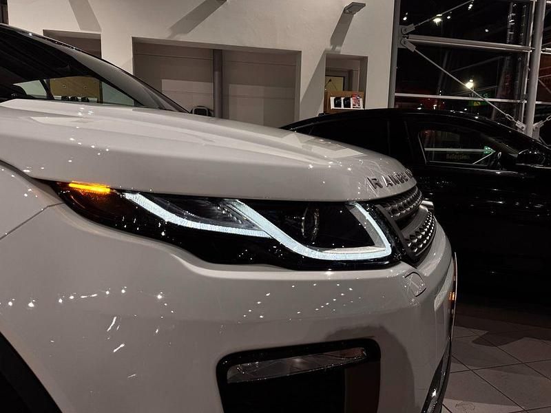 Weiß Gebraucht 2017 Land Rover Range Rover evoque SE Dynamic Cabrio | 33.900 € - Bild 1/4