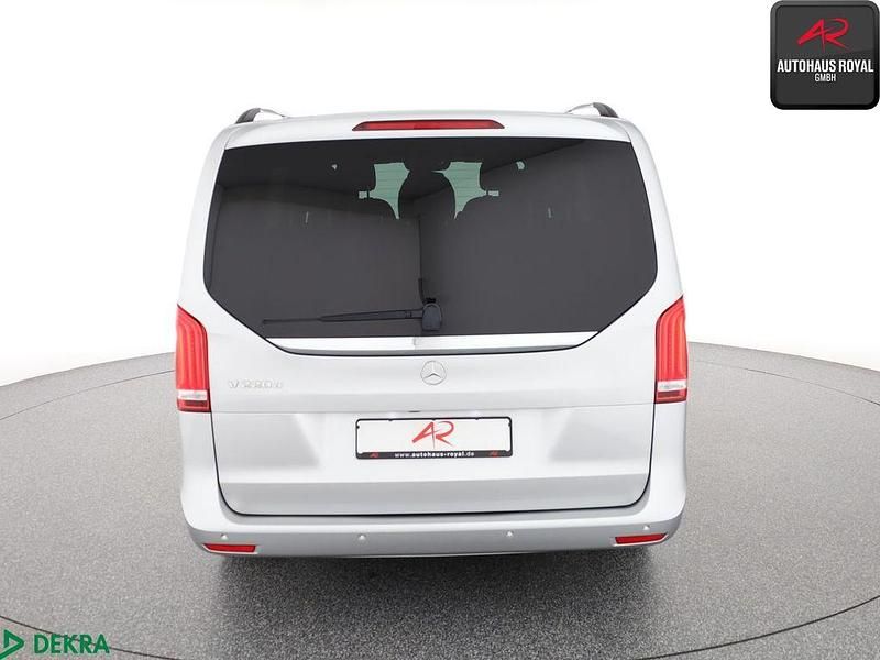 Gebraucht Mercedes V220 163 PS (119 kW) 2020 Brillantsilber Van / Kleinbus