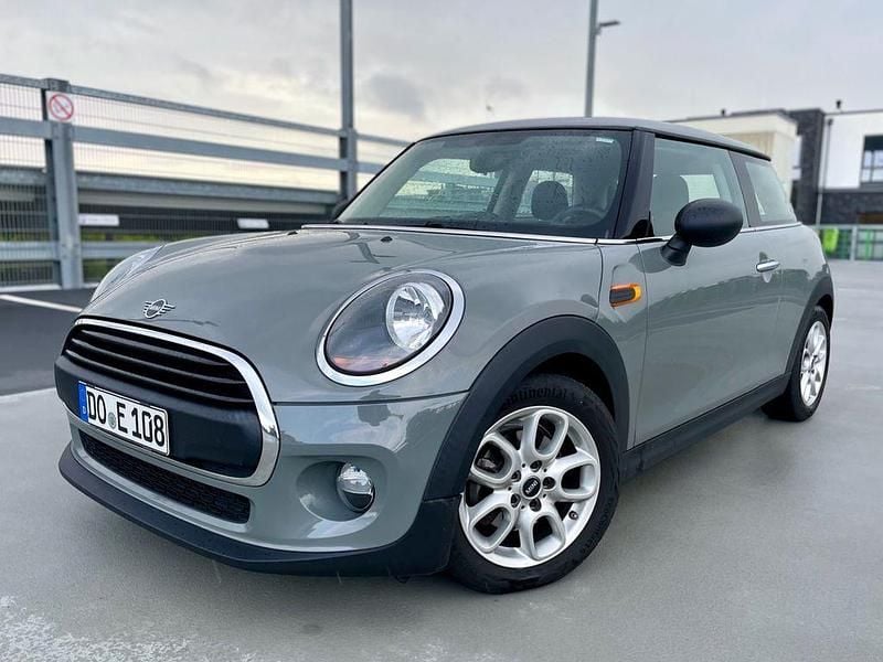 Grau Gebraucht 2018 Mini ONE Kleinwagen | 12.600 € (Fairer Preis) - Bild 1/4