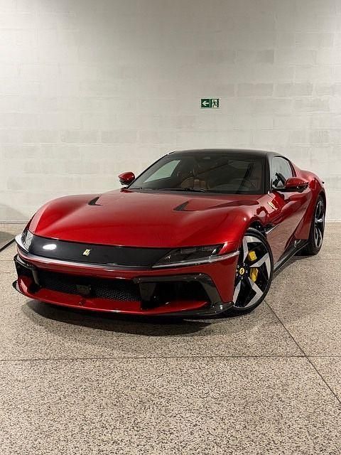 Rot Neu 2025 Ferrari 12 Cilindri Coupé | 534.900 € (Fairer Preis) - Bild 1/4
