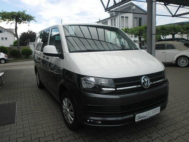 Gebraucht VW Multivan 150 PS (110 kW) 2017 Weiß metallic Van