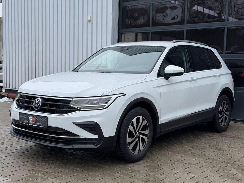 Gebraucht VW Tiguan Active 150 PS (110 kW) 2022 Weiß SUV