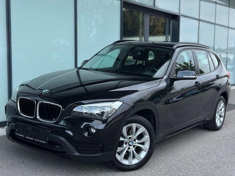 Schwarz Gebraucht 2012 BMW X1 Sport Line SUV | 10.999 € (Fairer Preis) - Bild 1/4