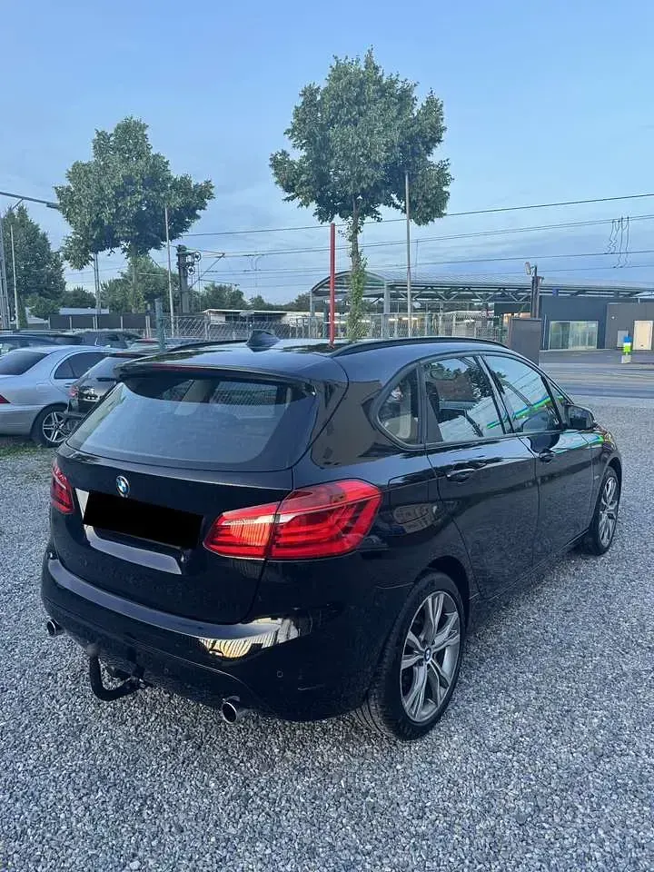 Gebraucht BMW 220 Sport Line 190 PS (139 kW) 2017 Schwarz Van / Kleinbus