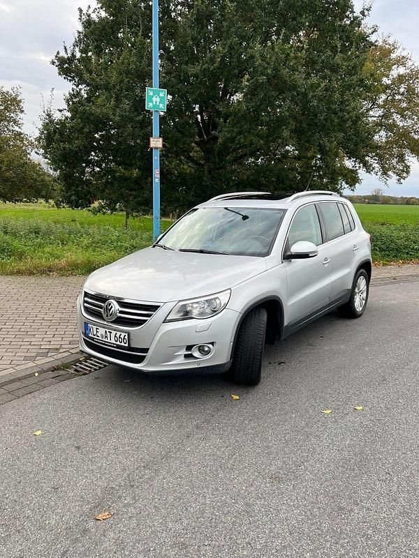 Silber Gebraucht 2009 VW Tiguan SUV | 5.800 € (Fairer Preis) - Bild 1/4
