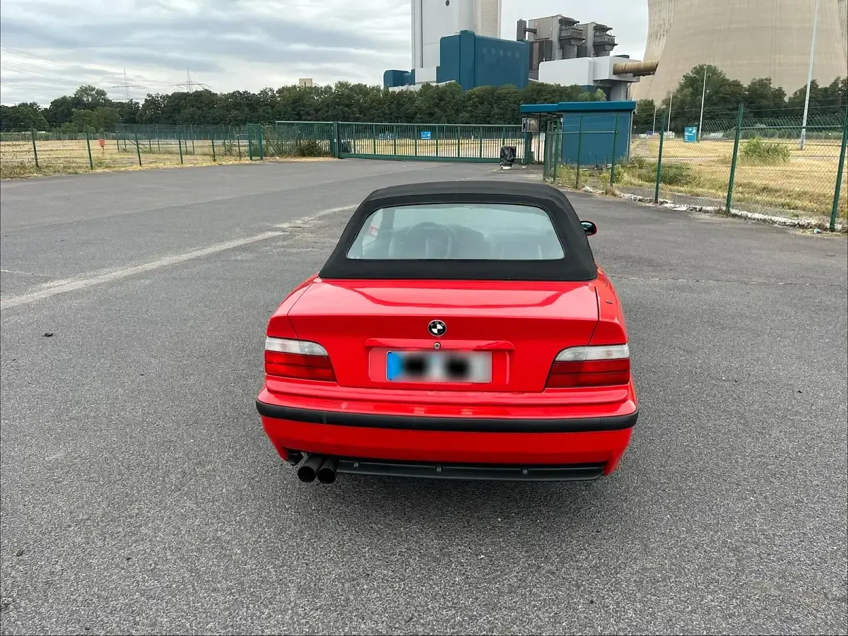Gebraucht BMW 320 Cabriolet 150 PS (110 kW) 1997 Rot Cabrio