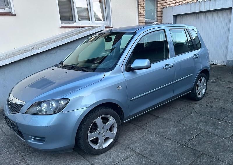 Gebraucht Mazda 2 80 PS (58 kW) 2007 Blau Kleinwagen