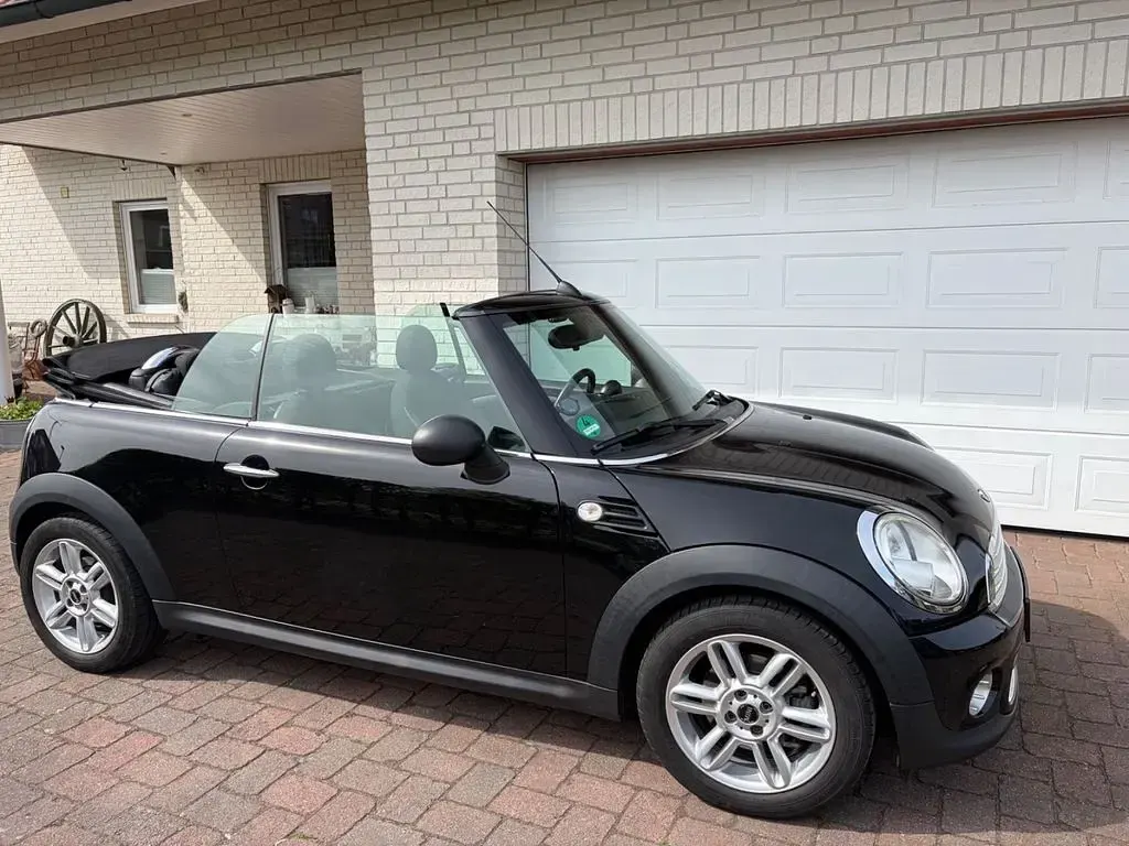 Occasion Mini Cooper Cabriolet 122 ch (89 kW) 2011 Noir Cabriolet